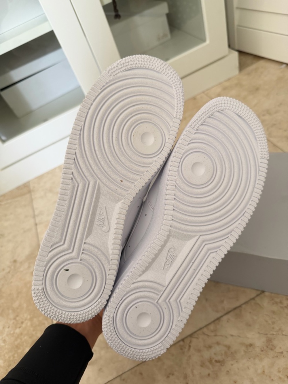 Nike Air Force 1 Low - White Leather - Picture 5 of 8